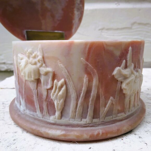 Beautiful Round Vintage Incolay Stone Carved Irises/Orchids Trinket/Jewelry Box - Picture 5 of 11